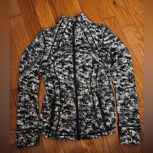 NWOT Lululemon Define Jacket Luxtreme.